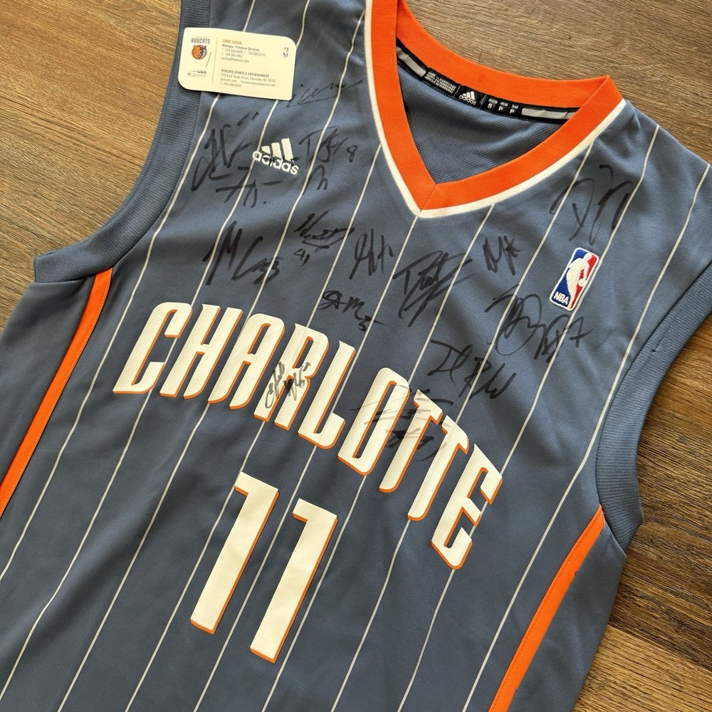 Charlotte Bobcats Jersey #11 Pokorney Multiple Autographs NWOT Adidas Sz‎ S